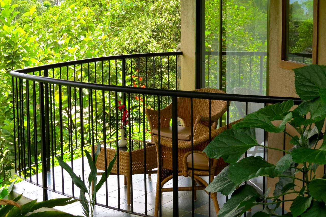 Poetree Thekkady Hotel Exterior foto